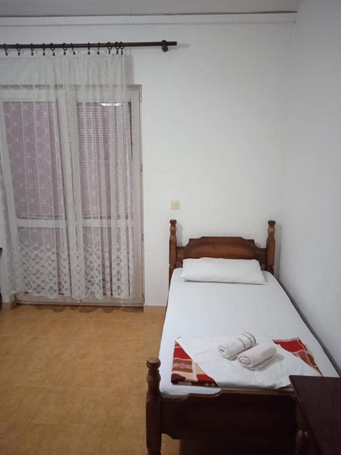 Apartments Regina Sutomore Bagian luar foto
